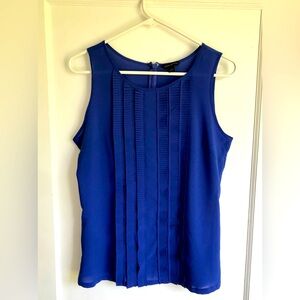 Banana Republic Blue Sleeveless Pleated Blouse Size 6